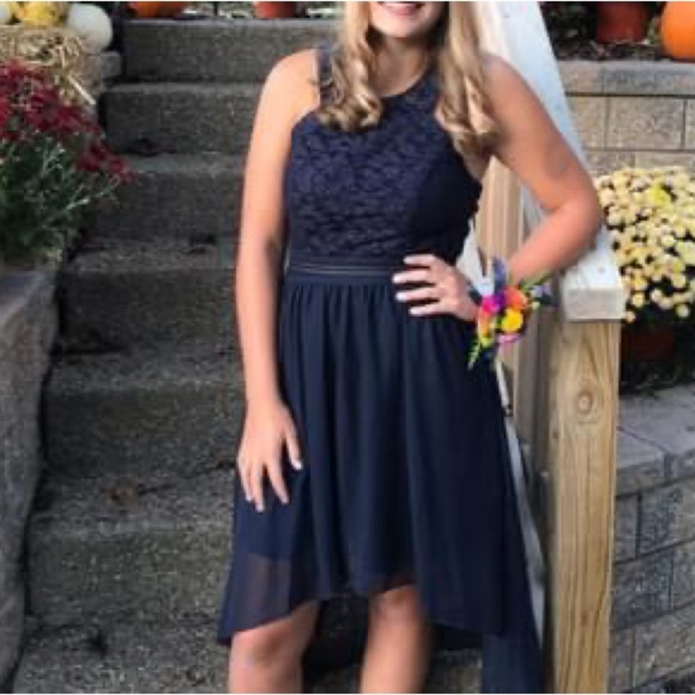 Navy blue dress. Size 9 homecoming/ Christmas dance dress